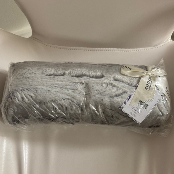 Sonoma Lavender Spa Bolster Roll Platinum Angora Grey Gray Silver Heatable NEW - Picture 7 of 16